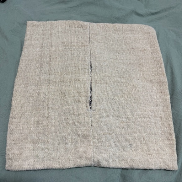 Harry Potter Inspired Embroidered Decorative Throw Pillow Case Owl 15x16 - Picture 2 of 12